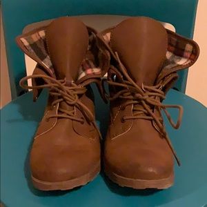 Plaid combat boots
